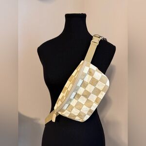 Aloha Collection Checkmate Mini in Creme/Dune